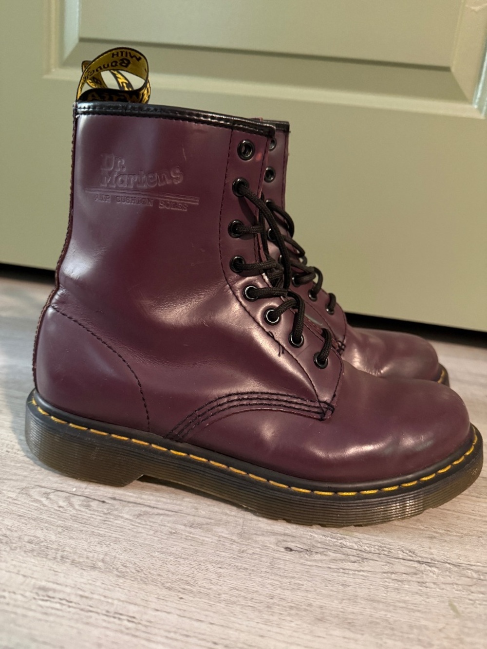 Dr. Martens 1460 Leather Boots Women's Size 8 // PURPLE / PLUM WINE